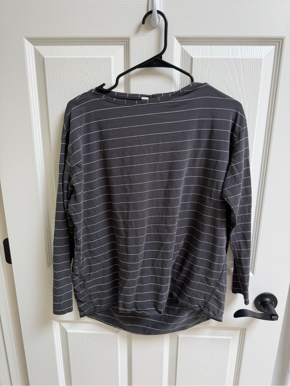 Lululemon Women's Charcoal Gray Striped Long-Sleeve Top